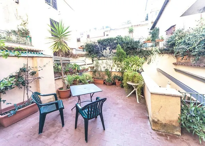 דירה Quiet And Terrace